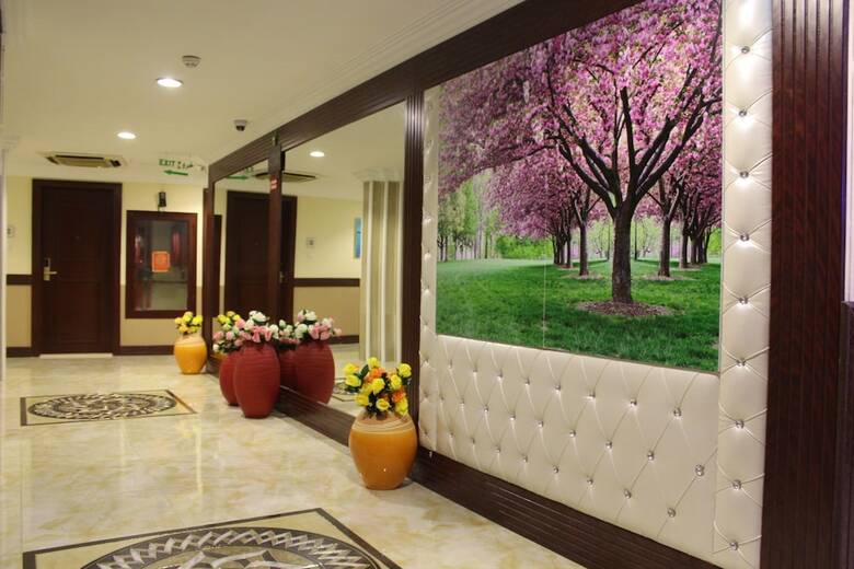 Mariana Hotel