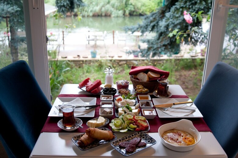 A?va Nehir Evi Butik Hotel