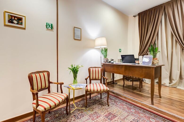 Hotel Lhr Coliseum B&B