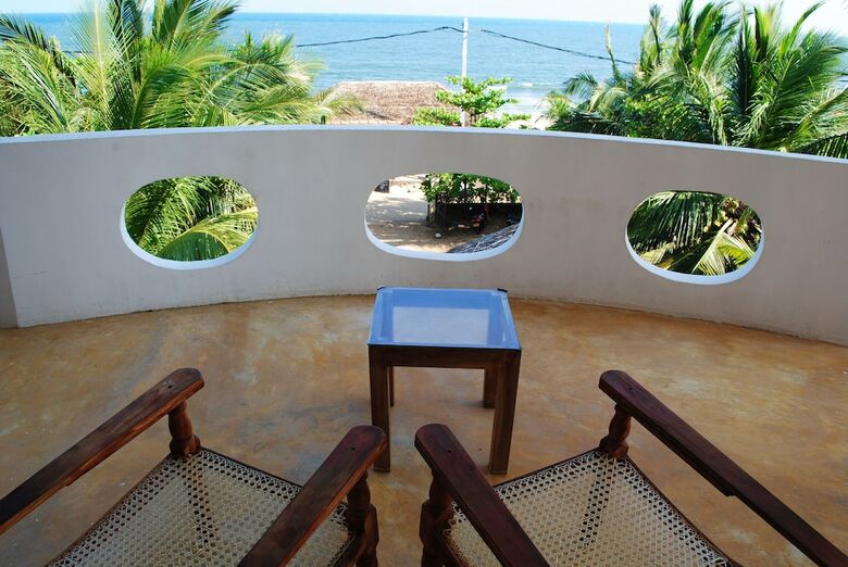 Hotel Asha Beach & Spa