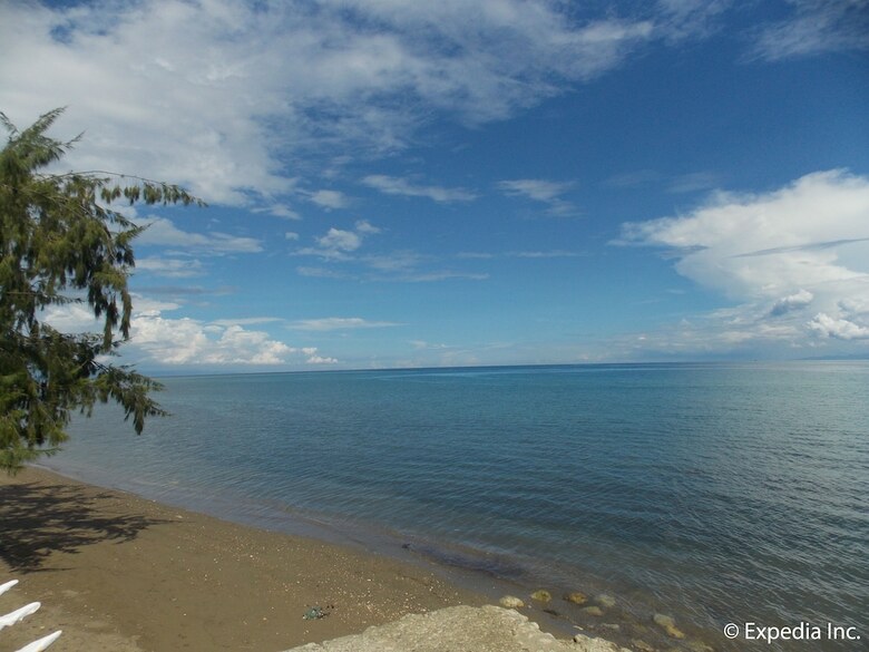 Hotel Baluarte de Argao Beach Resort