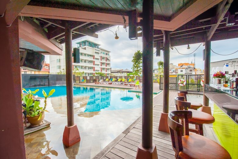 Hotel The Seasons Pattaya