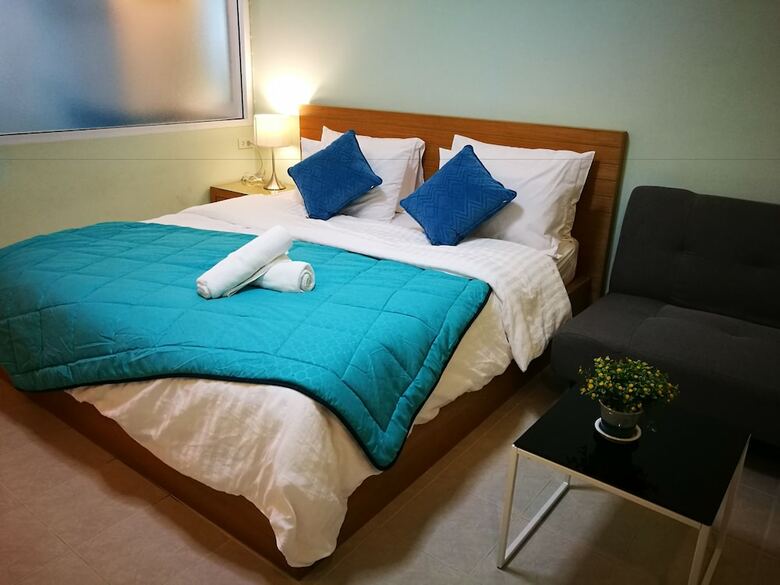 Hotel J. Residence