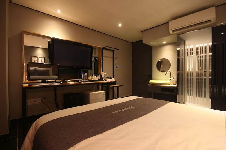 Hotel The May Gimhae