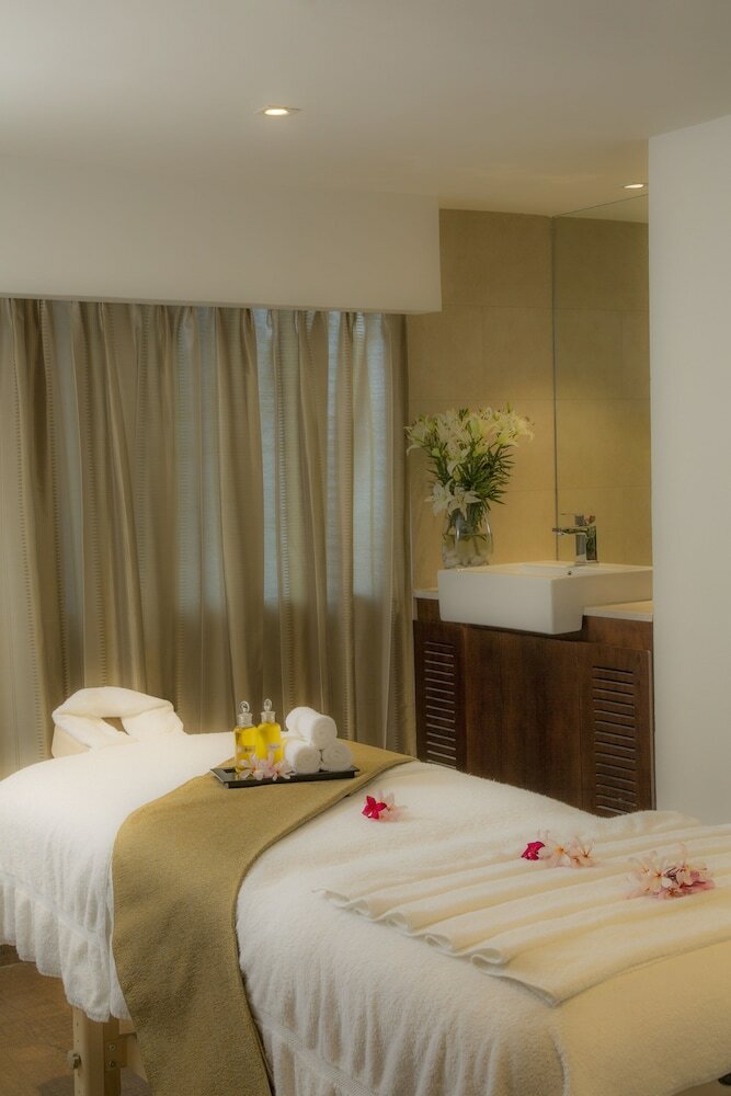 Hotel The Raviz Calicut
