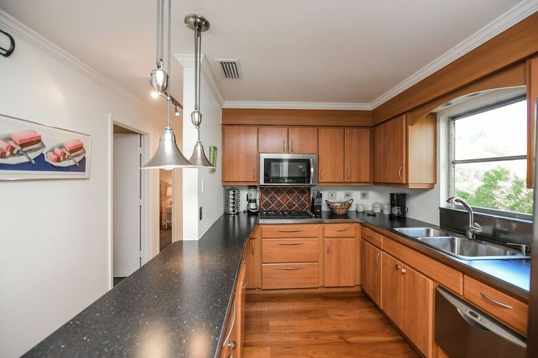 Banana Cabana And Cottage By Beachside Management