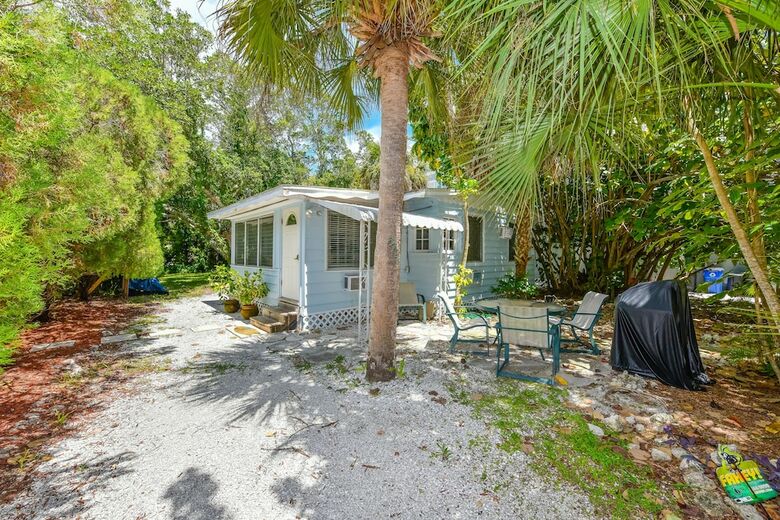 Banana Cabana And Cottage By Beachside Management