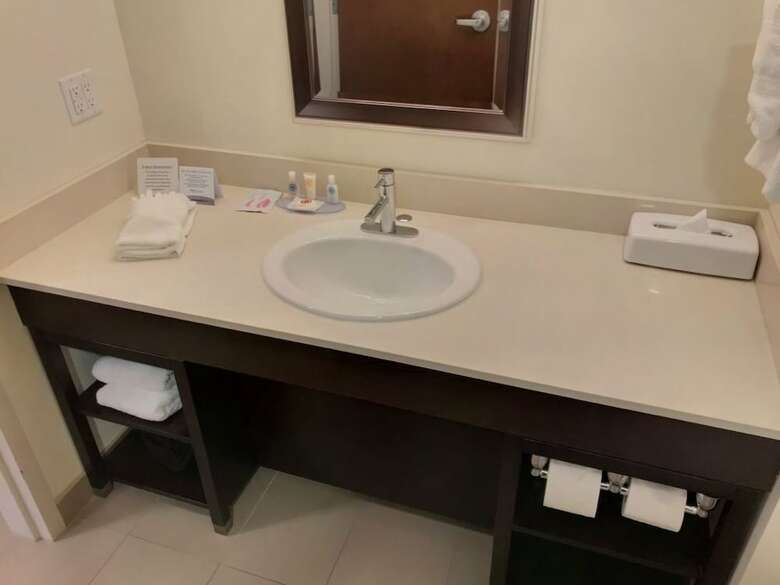 Hotel Comfort Inn & Suites