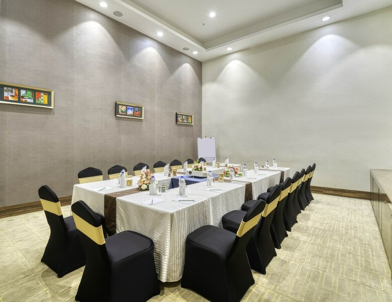 Hotel Holiday Inn Kolkata Airport