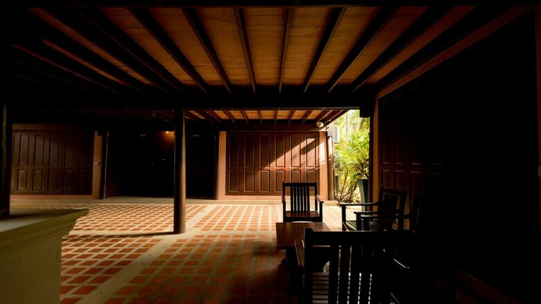 Hotel Baan Amphawa Resort & Spa
