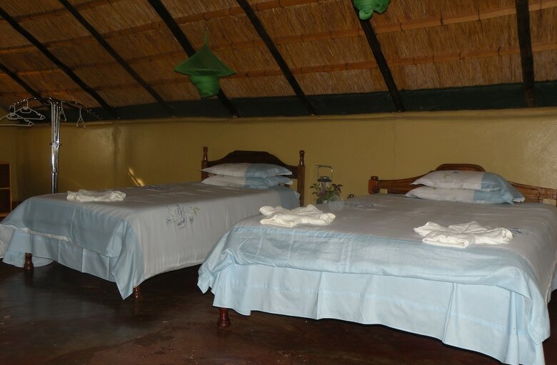 Liya Lodge And Campsite