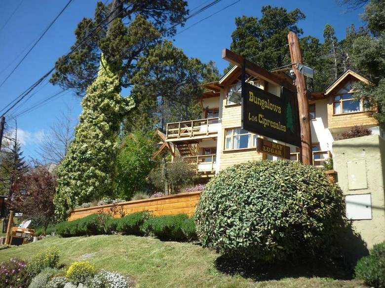 Aparthotel Bungalows Los Cipresales