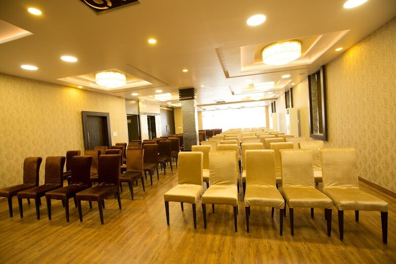 Hotel White Mushroom Jaipur V-inn