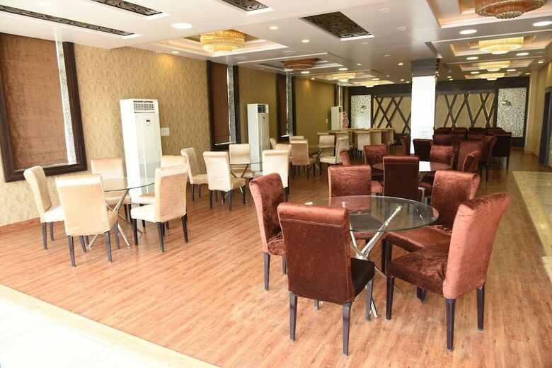 Hotel White Mushroom Jaipur V-inn
