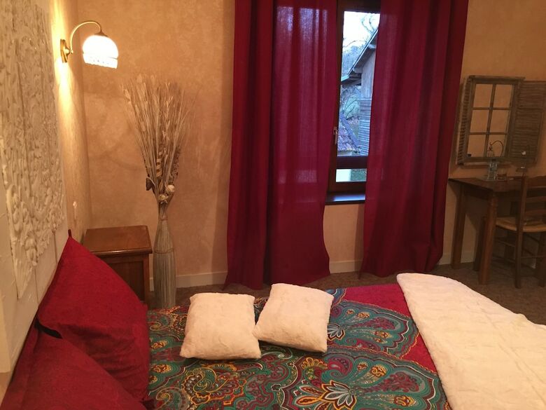 Bed & Breakfast Domaine de Lascaux - Chambres D'h�te