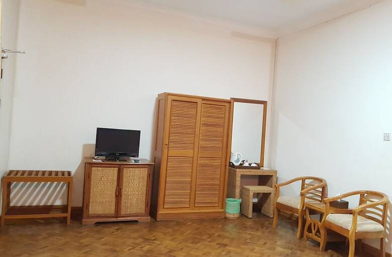 Myat Nan Yone Hotel