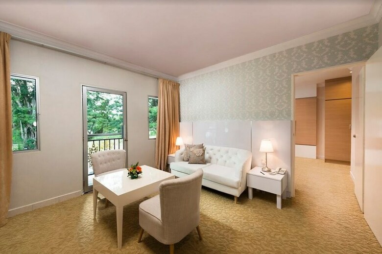 Hotel Lanai Casuarina Cempaka Sari