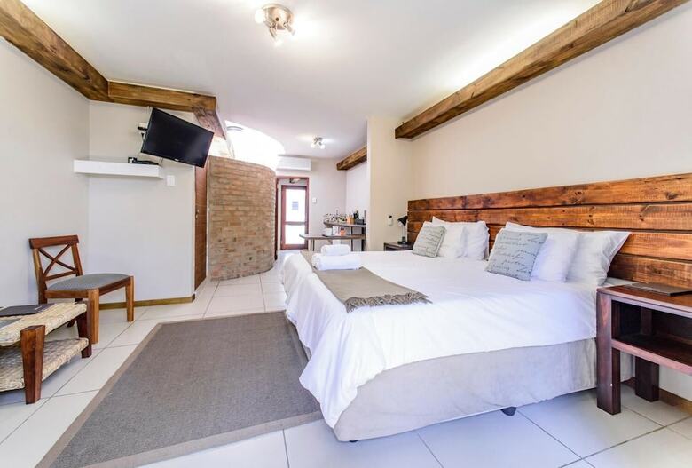 Hotel Zebrina Guest House