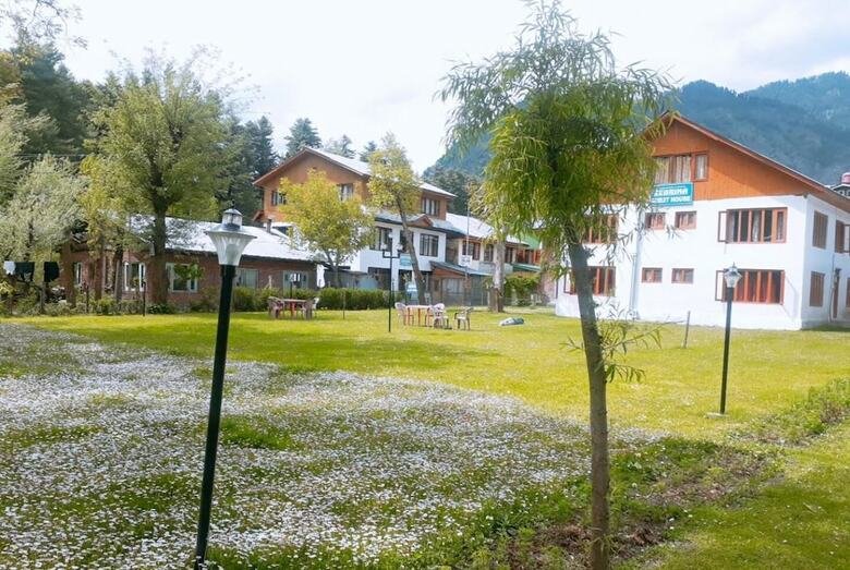 Hotel Zebrina Guest House