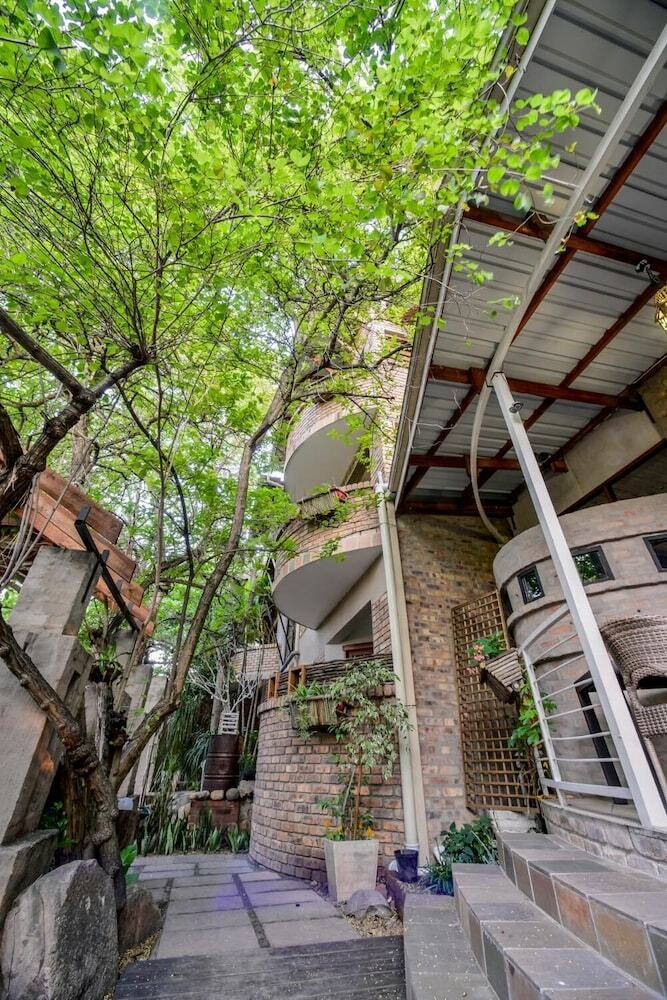 Hotel Zebrina Guest House