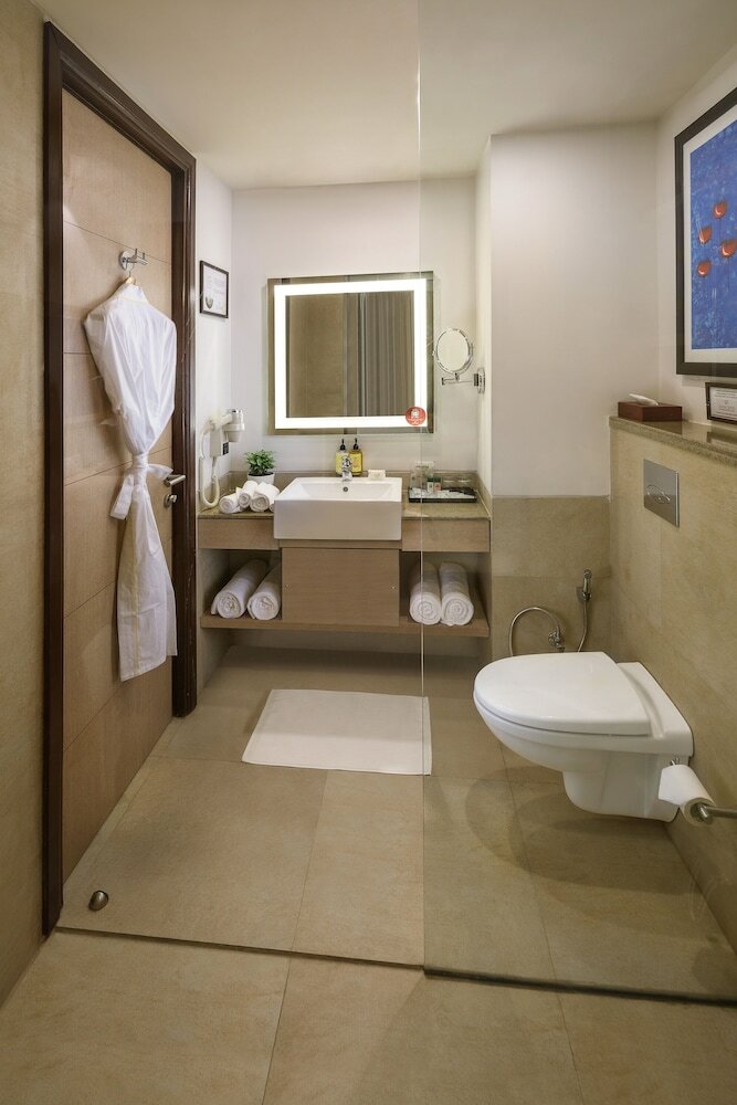 Sandal Suites Op. By Lemon Tree Hotels