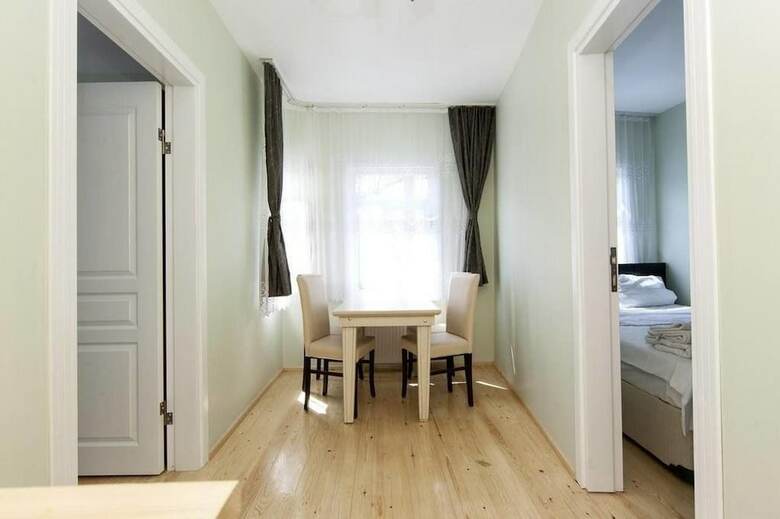 Mete Apartments