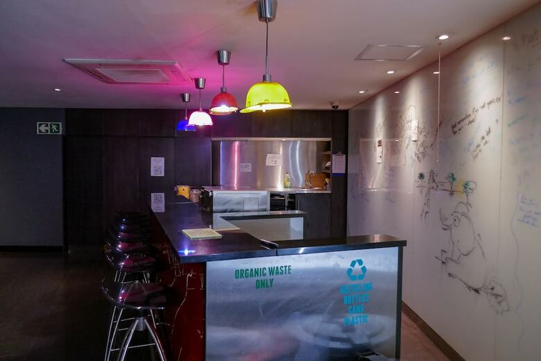 Hostal Once In Joburg