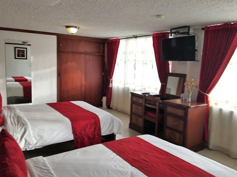 Hostal Mitad Del Mundo