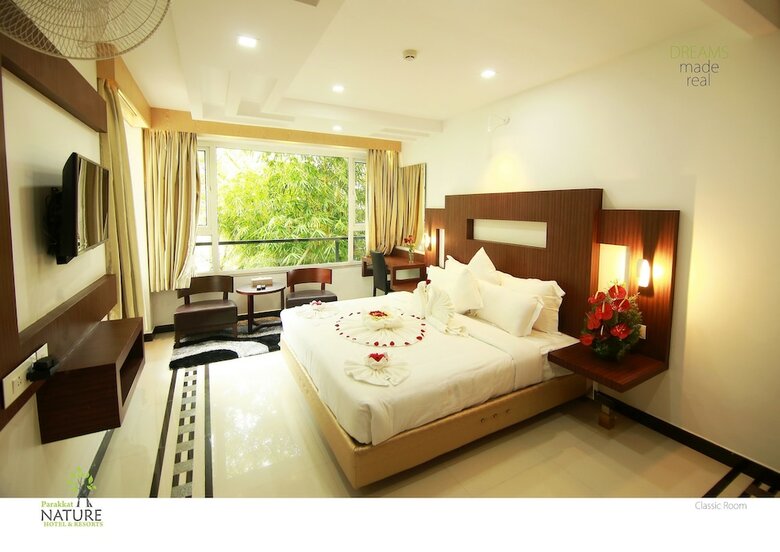 Hotel Parakkat Nature Resorts