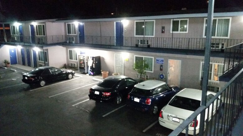 Motel Del Aire Inn