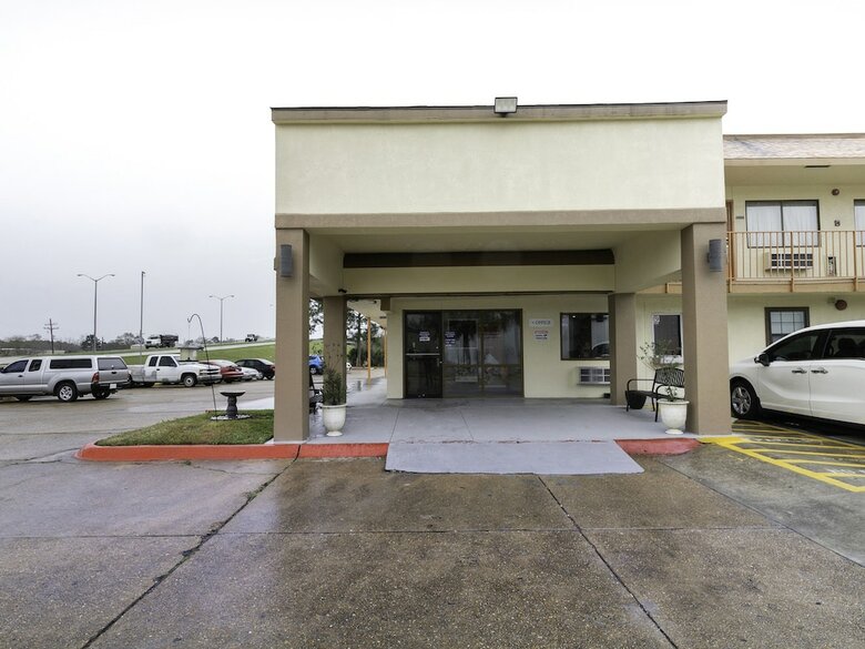 Motel Hotel Lake Charles Hwy 10