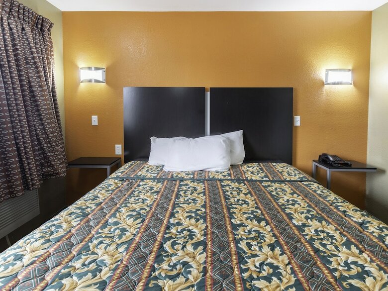 Motel Hotel Lake Charles Hwy 10