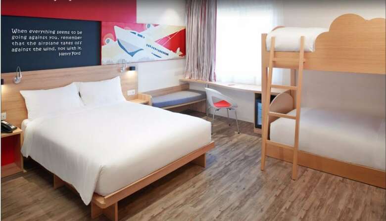 Hotel Ibis Saigon Airport