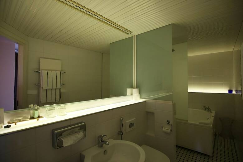 Boutique Hotel Y�puu