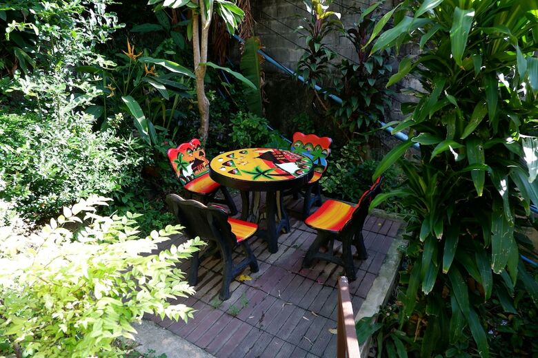 Kata Beachwalk Hotel And Bungalows