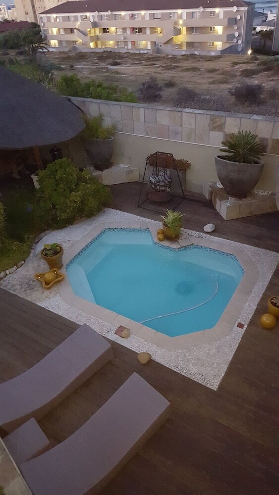 Hotel Kumbaya House