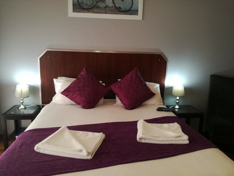 Hotel 21 On Coetzee Guest House