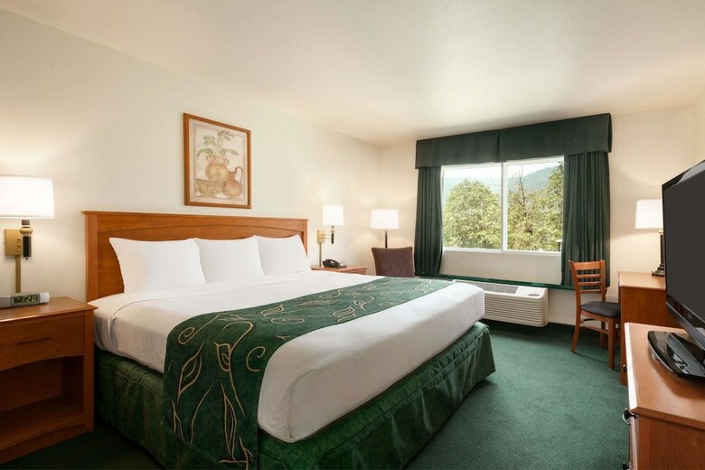 Hotel Travelodge By Wyndham Dunsmuir