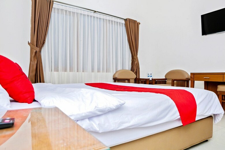Hotel Residences By Reddoorz Near Rumah Mode