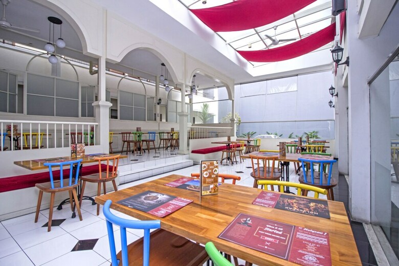 Hotel Residences By Reddoorz Near Rumah Mode