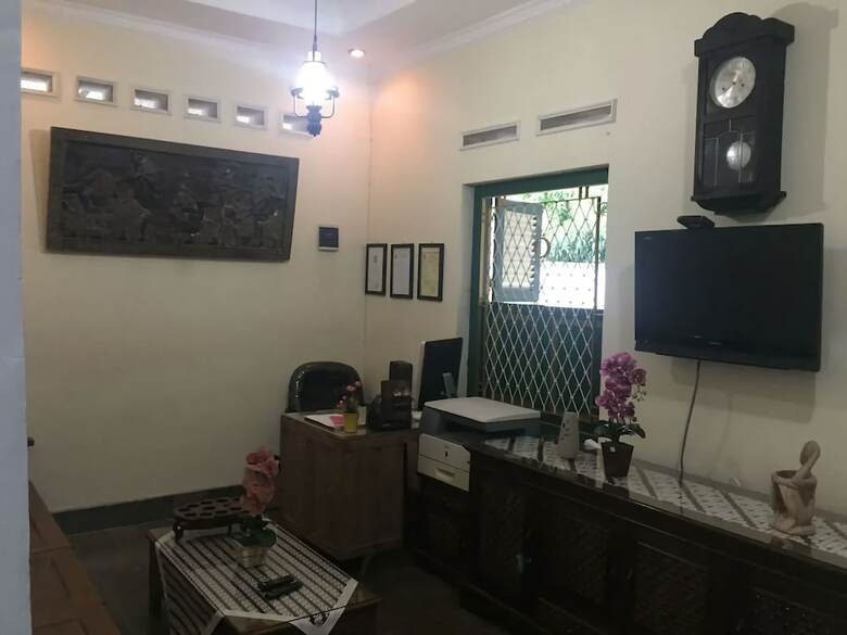 Hotel Pamularsih Homestay