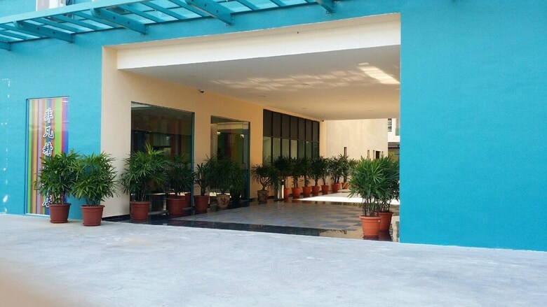 Baguss Hotel And Serviced Apartment