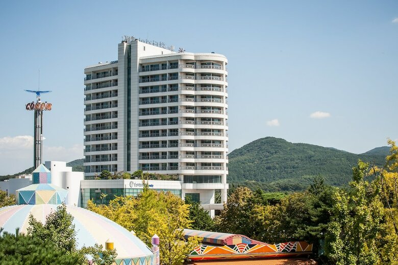 Pension Fantasia Condo