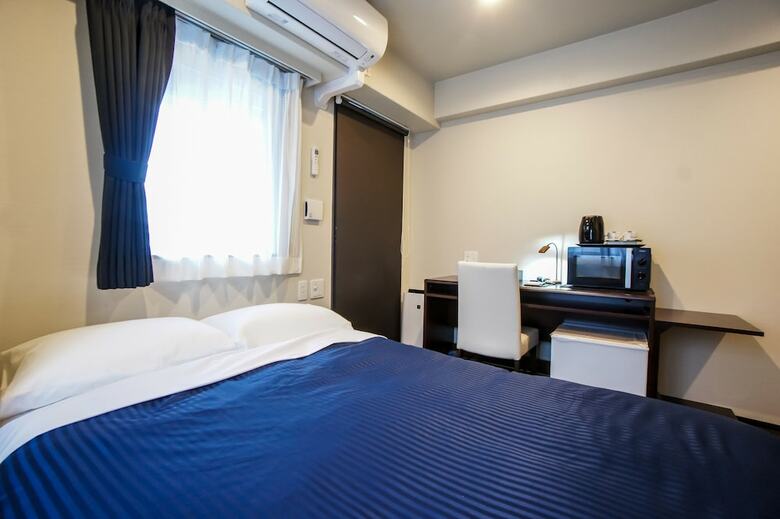 Hotel Livemax Umeda Douyama