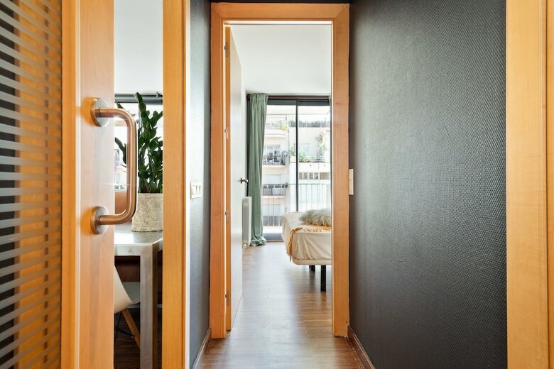 My Space Barcelona Executive Apartments Center