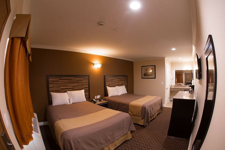 Motel Diamond Bell Inn & Suites