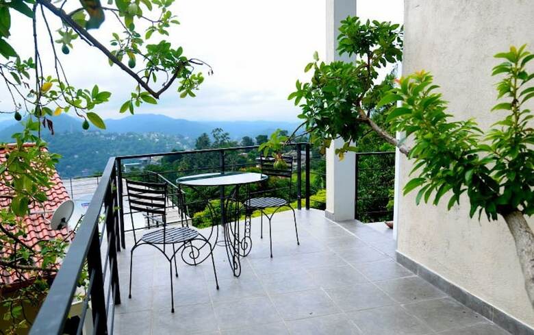 Hotel The Kandyan Villa