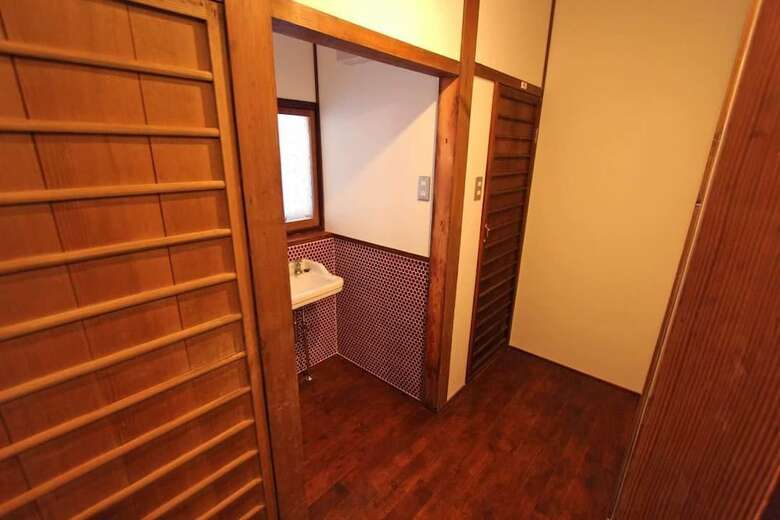 Hostal Onomichi Guest House Miharashi-tei - Hostel