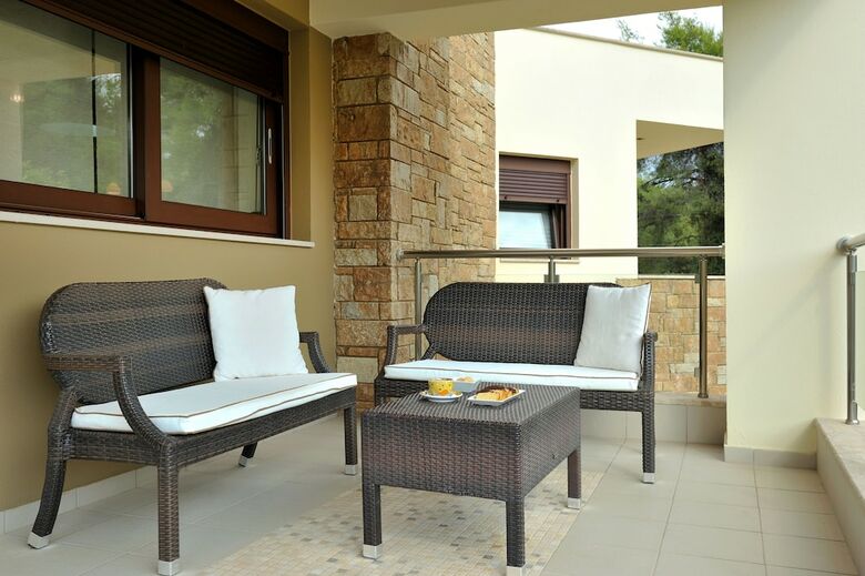 Aparthotel Polyastron Place Hotel & Spa