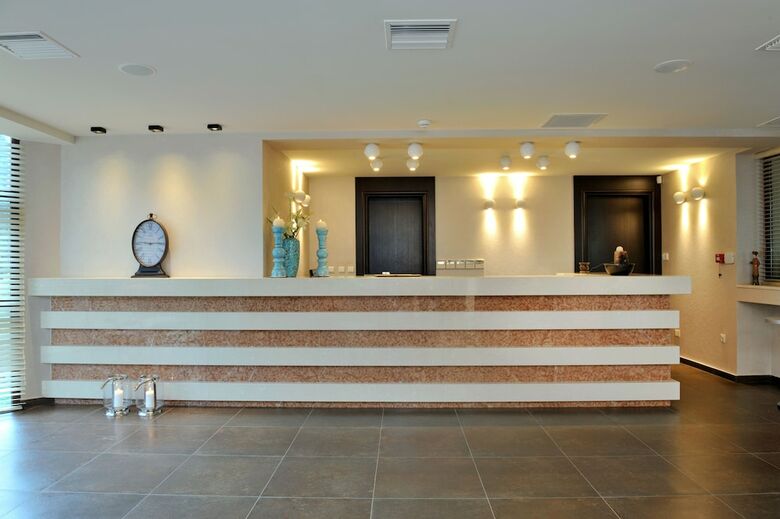 Aparthotel Polyastron Place Hotel & Spa